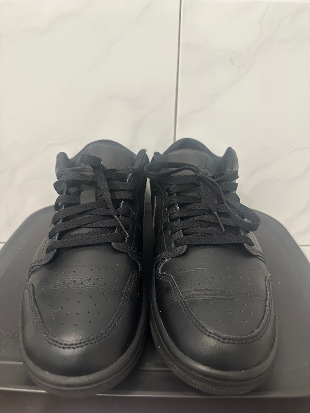 Nike Air Jordan 1 Low - Picture 2 of 14